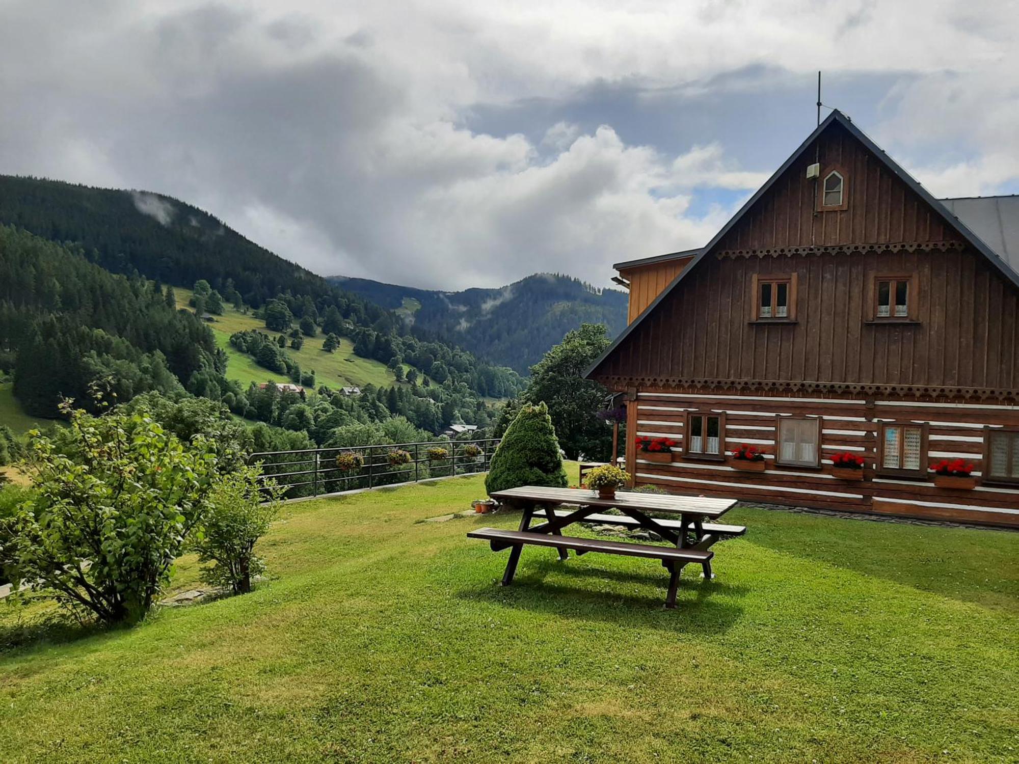 Bouda Na Ceste Pec pod Snezkou Exterior foto